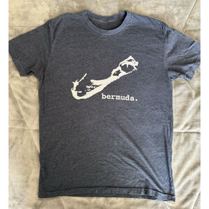 Bermuda Island Men's Shirt Medium Navy Soft Fit Unbranded